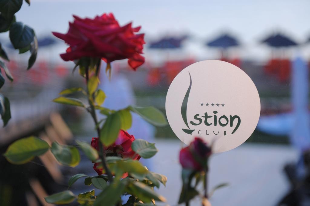 Istion Club & Spa Неа Потидея Екстериор снимка